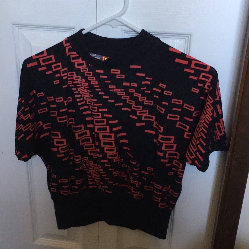 Freddie’s of Pinewood “Kooky” top